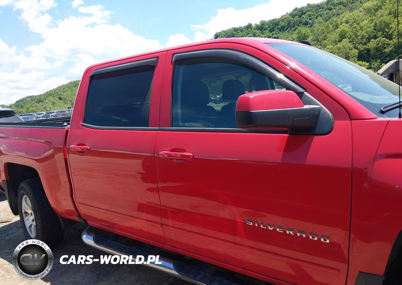 2018 Chevrolet Silverado 1500 1Lt VIN:3GCUKREC8JG626492 - 13