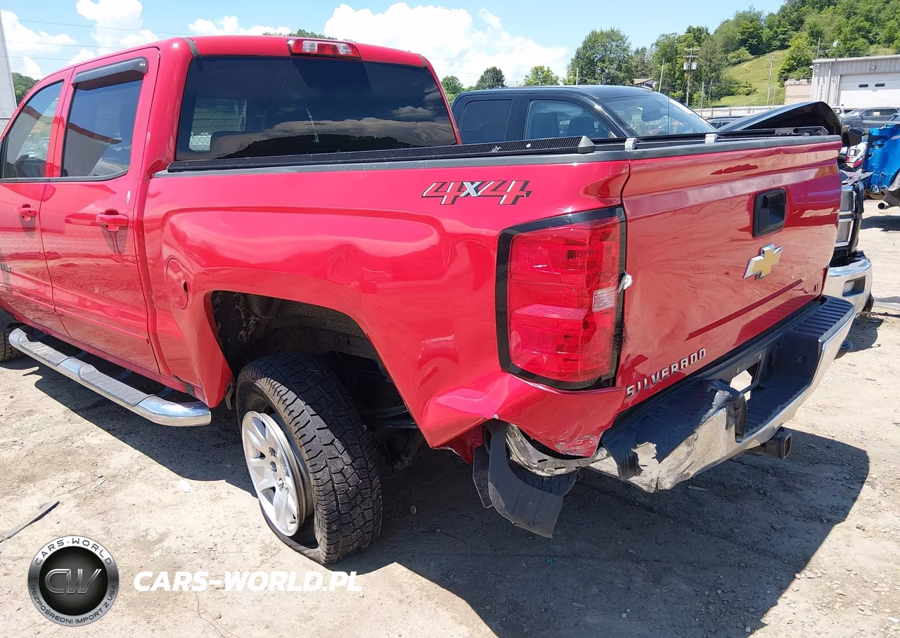 2018 Chevrolet Silverado 1500 1Lt VIN:3GCUKREC8JG626492 - 6