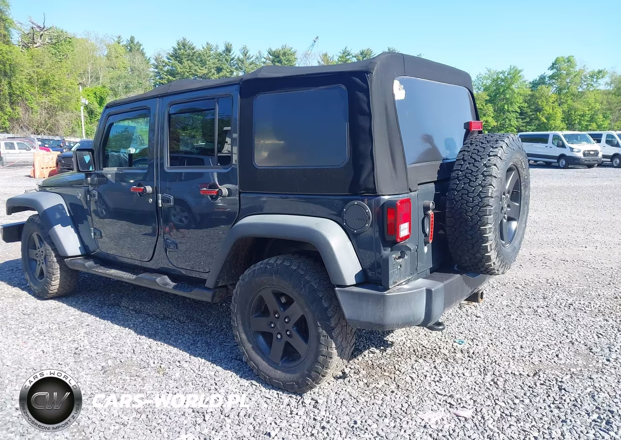 2017 Jeep Wrangler Unlimited Big Bear 4X4 VIN:1C4BJWDG2HL665718 - 3