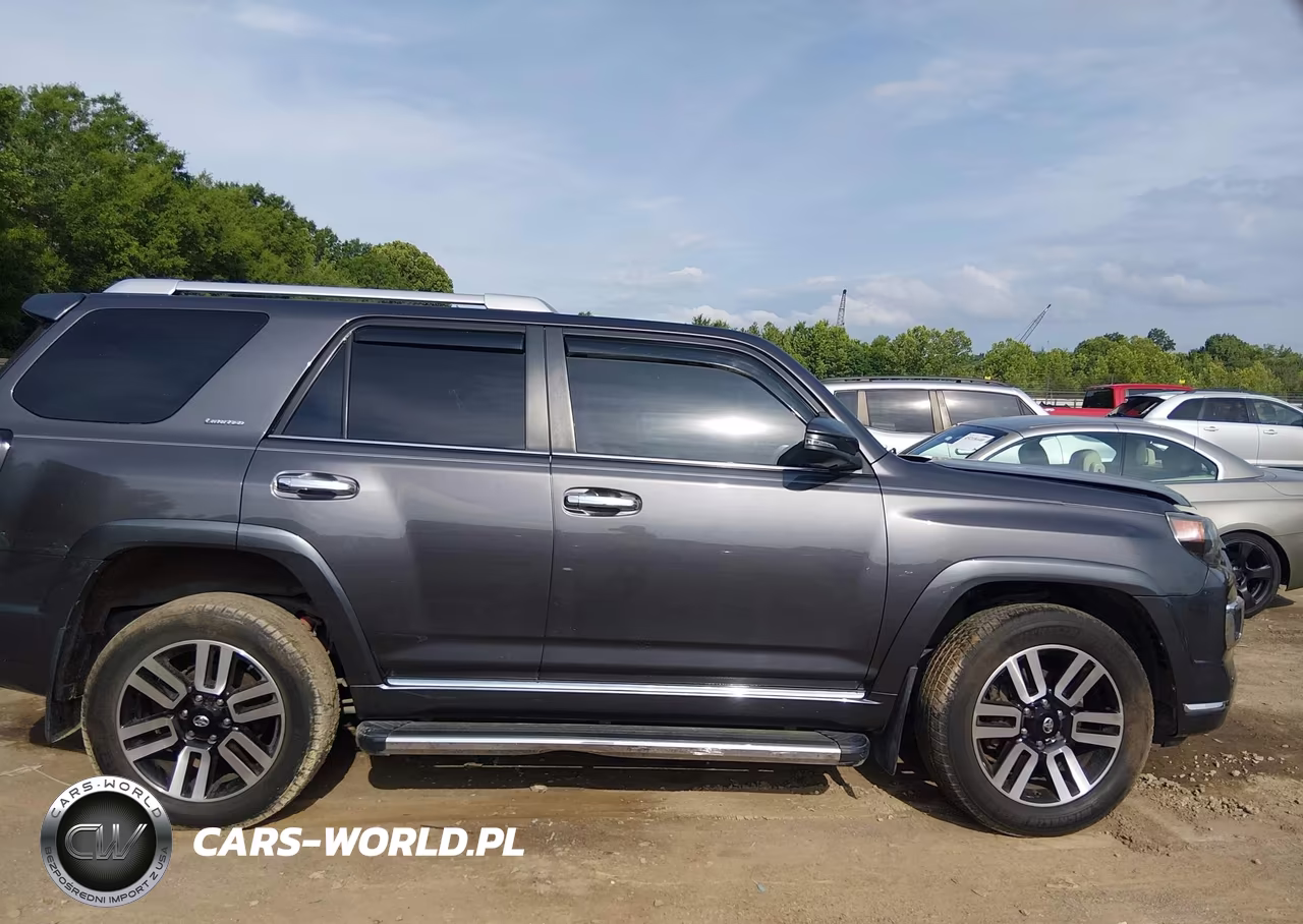 2018 Toyota 4Runner Limited VIN:JTEBU5JR6J5567773 - 13