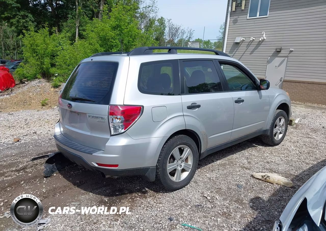 2011 Subaru Forester 2.5X VIN:JF2SHABC1BH772950 - 4