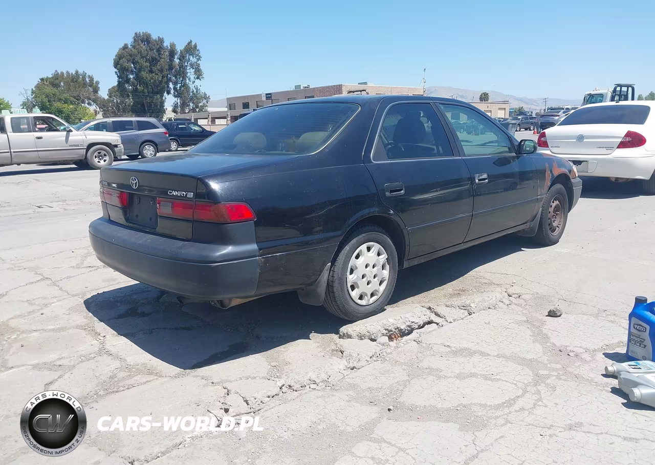 1999 Toyota Camry Ce VIN:4T1BG22K8XU606899 - 4
