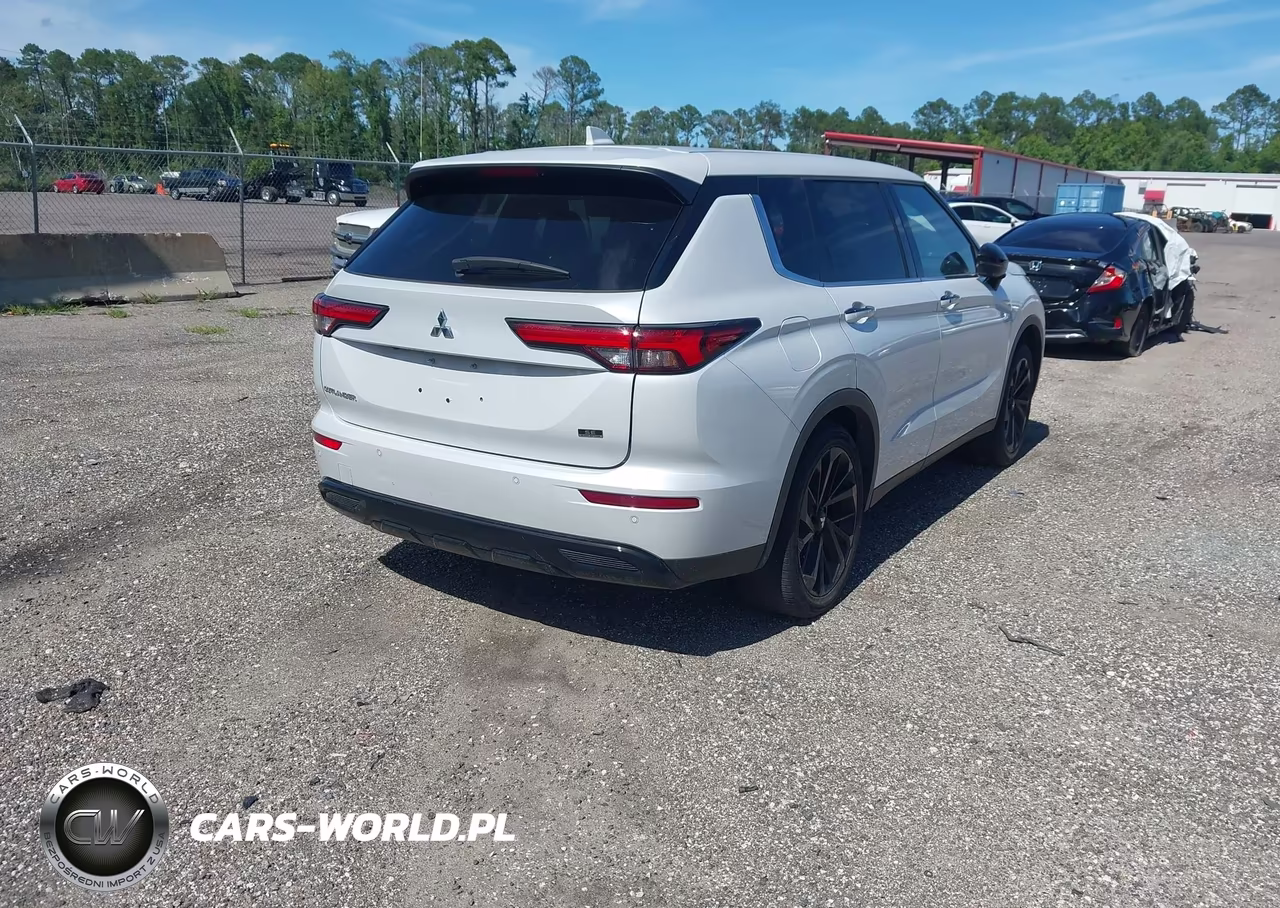 2024 Mitsubishi Outlander Se Black Edition S-Awc VIN:JA4J3VA8XRZ011622 - 4
