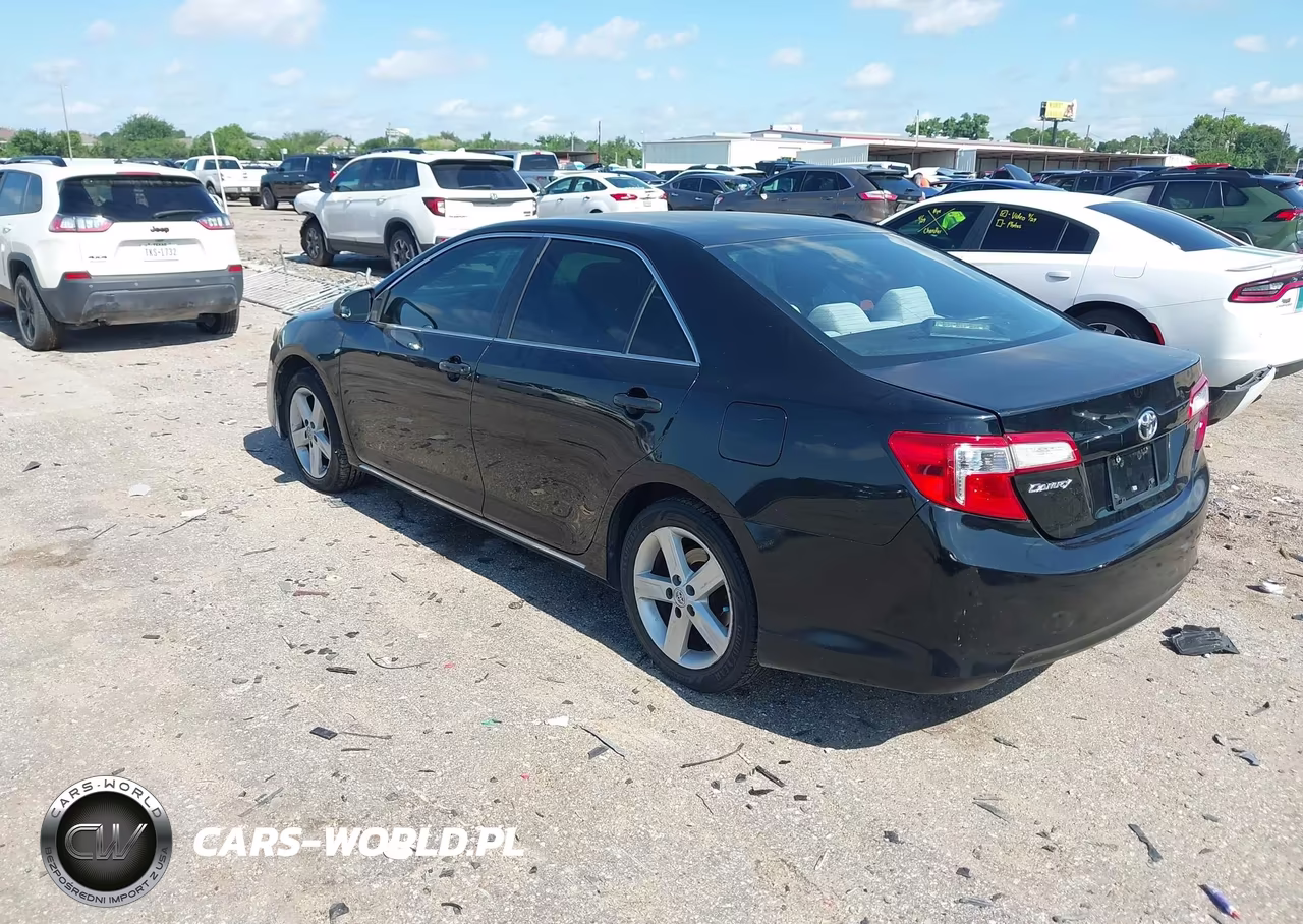 2012 Toyota Camry Le VIN:4T4BF1FK4CR253925 - 3
