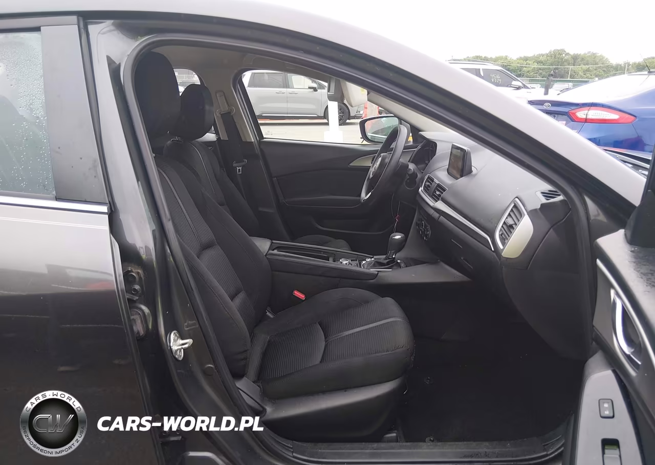 2018 Mazda Mazda3 Sport VIN:3MZBN1U79JM185247 - 5