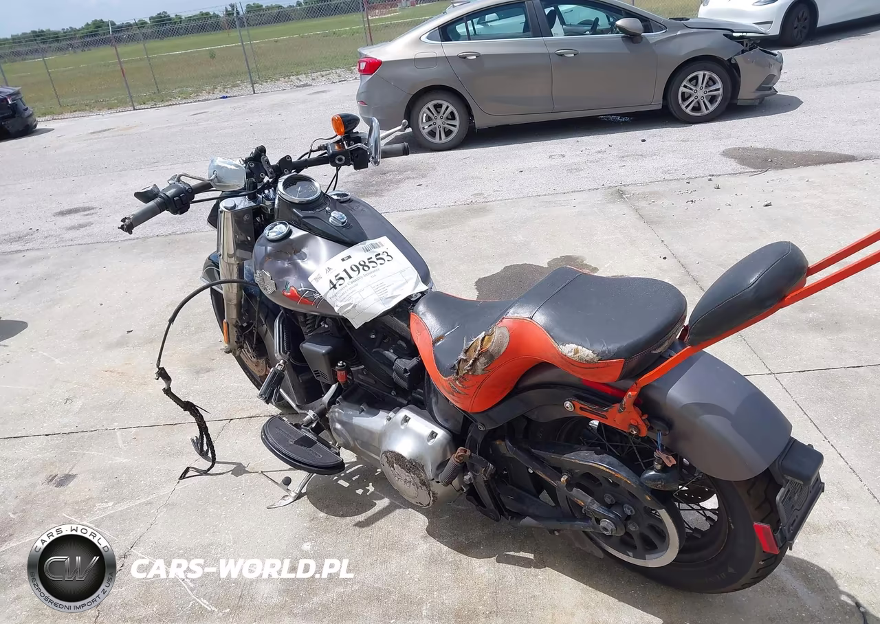 2014 Harley-Davidson Fls Softail Slim VIN:1HD1JRV10EB044016 - 3