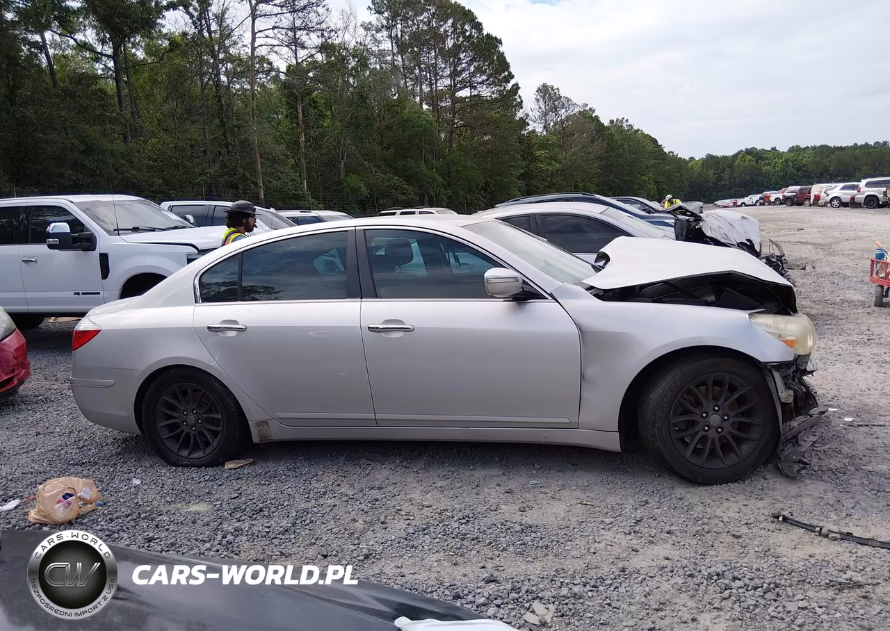 2011 Hyundai Genesis 3.8 VIN:KMHGC4DE7BU137088 - 14