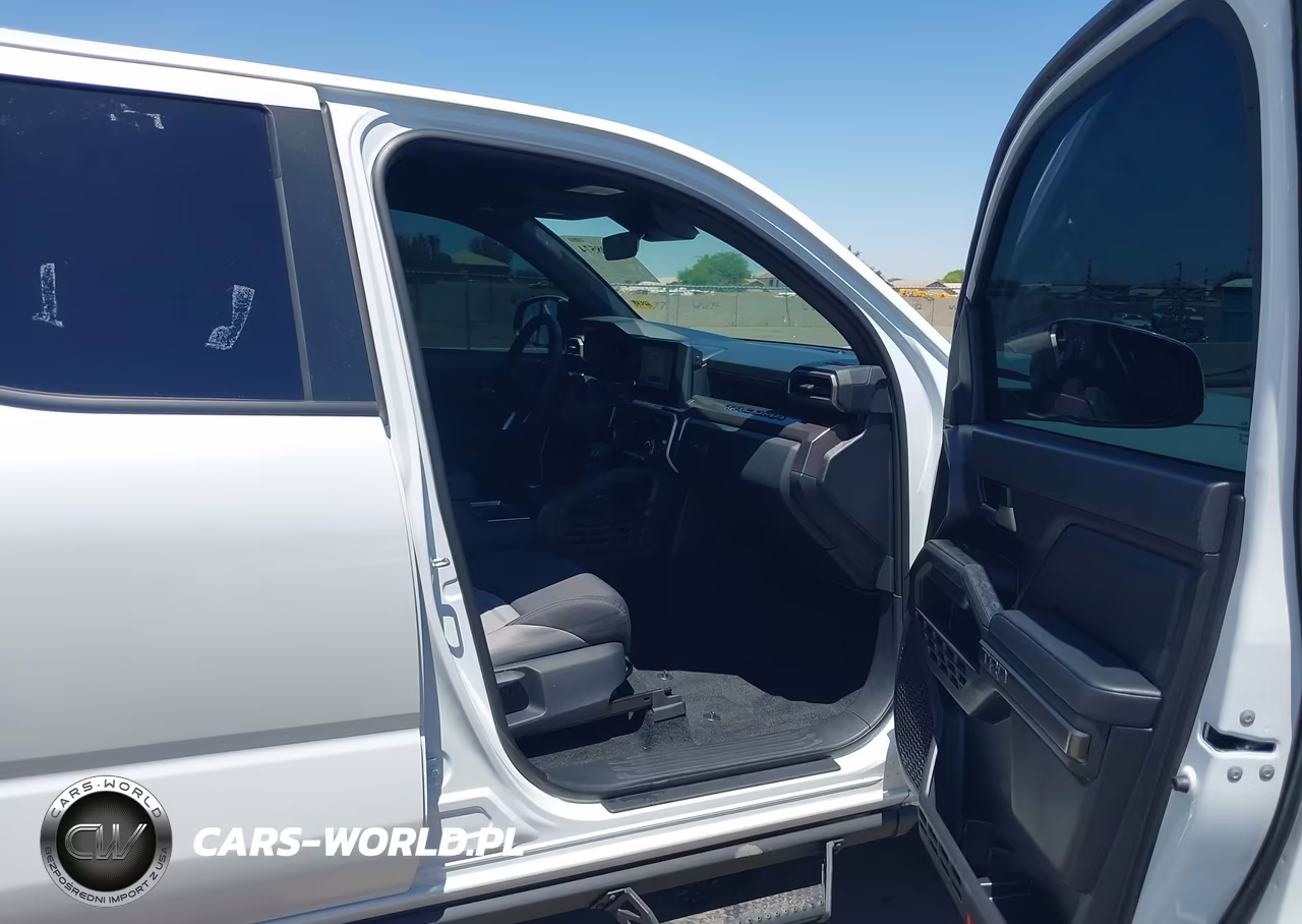 2026 Toyota Tacoma Trd Sport VIN:3TYLB5FNXTT034878 - 5