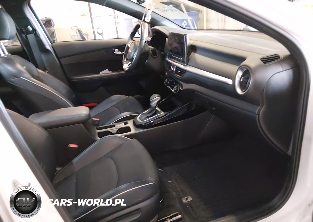 2023 Kia Forte Gt-Line VIN:3KPF54AD5PE524654 - 5