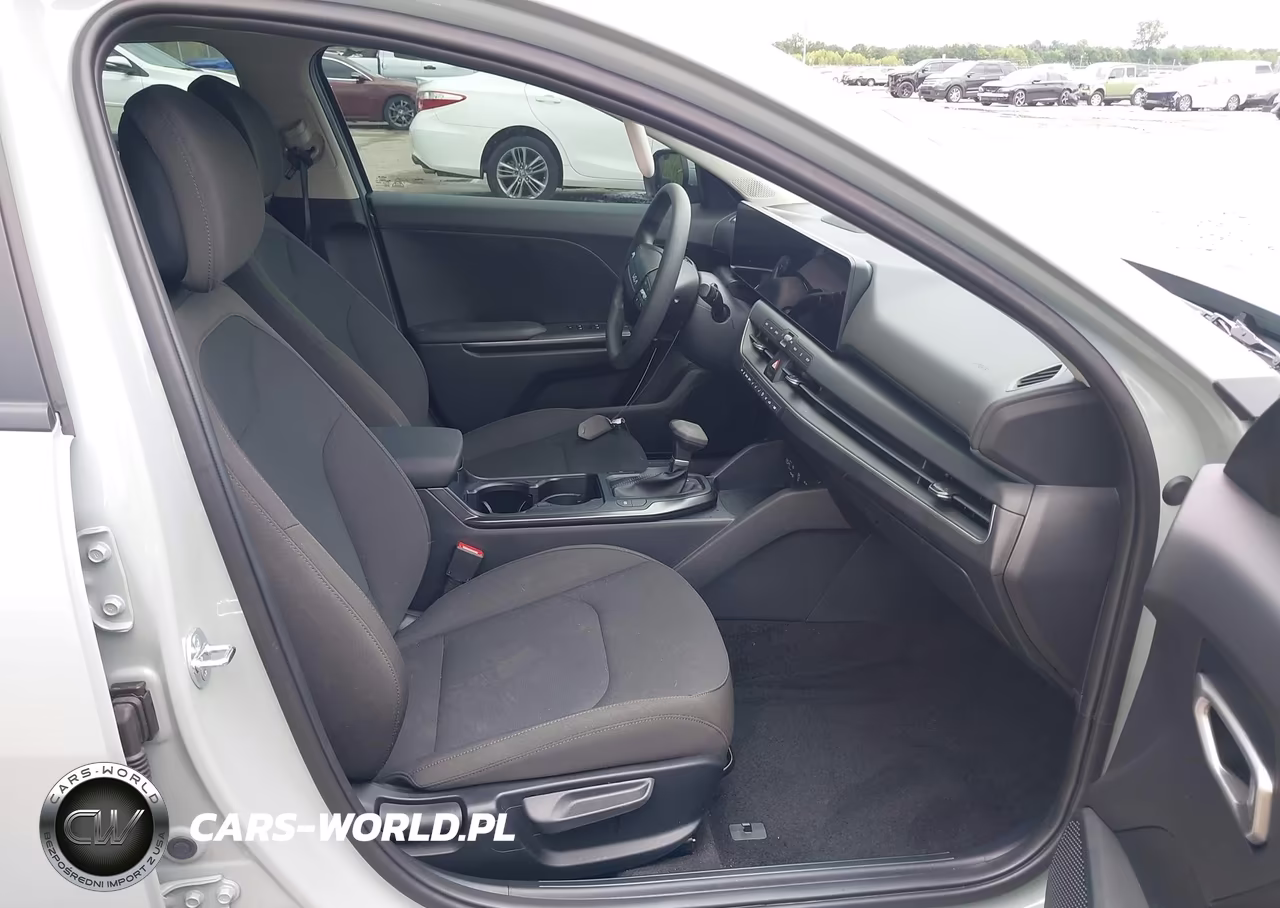 2026 Kia K4 Lxs VIN:3KPFT4DE1TE295507 - 5