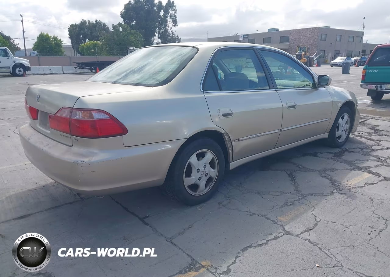 2000 Honda Accord 2.3 Ex VIN:JHMCG6679YC030073 - 4