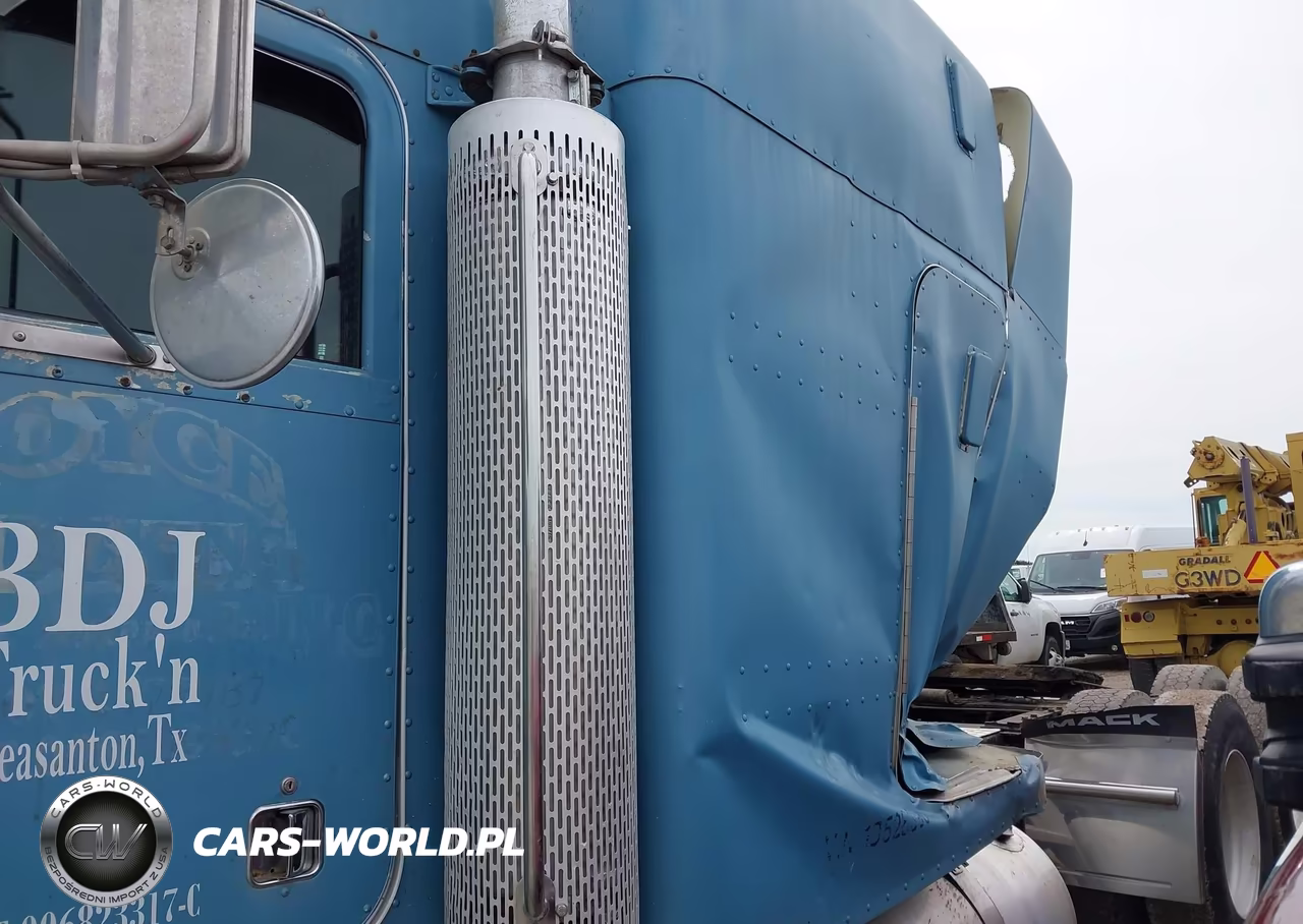 2001 Peterbilt 379 VIN:1XP5DB9X51D528390 - 18