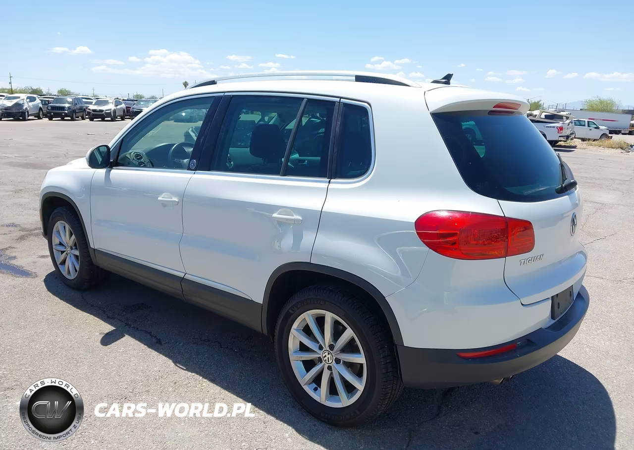 2017 Volkswagen Tiguan 2.0T Wolfsburg Edition VIN:WVGRV7AX8HK003205 - 3