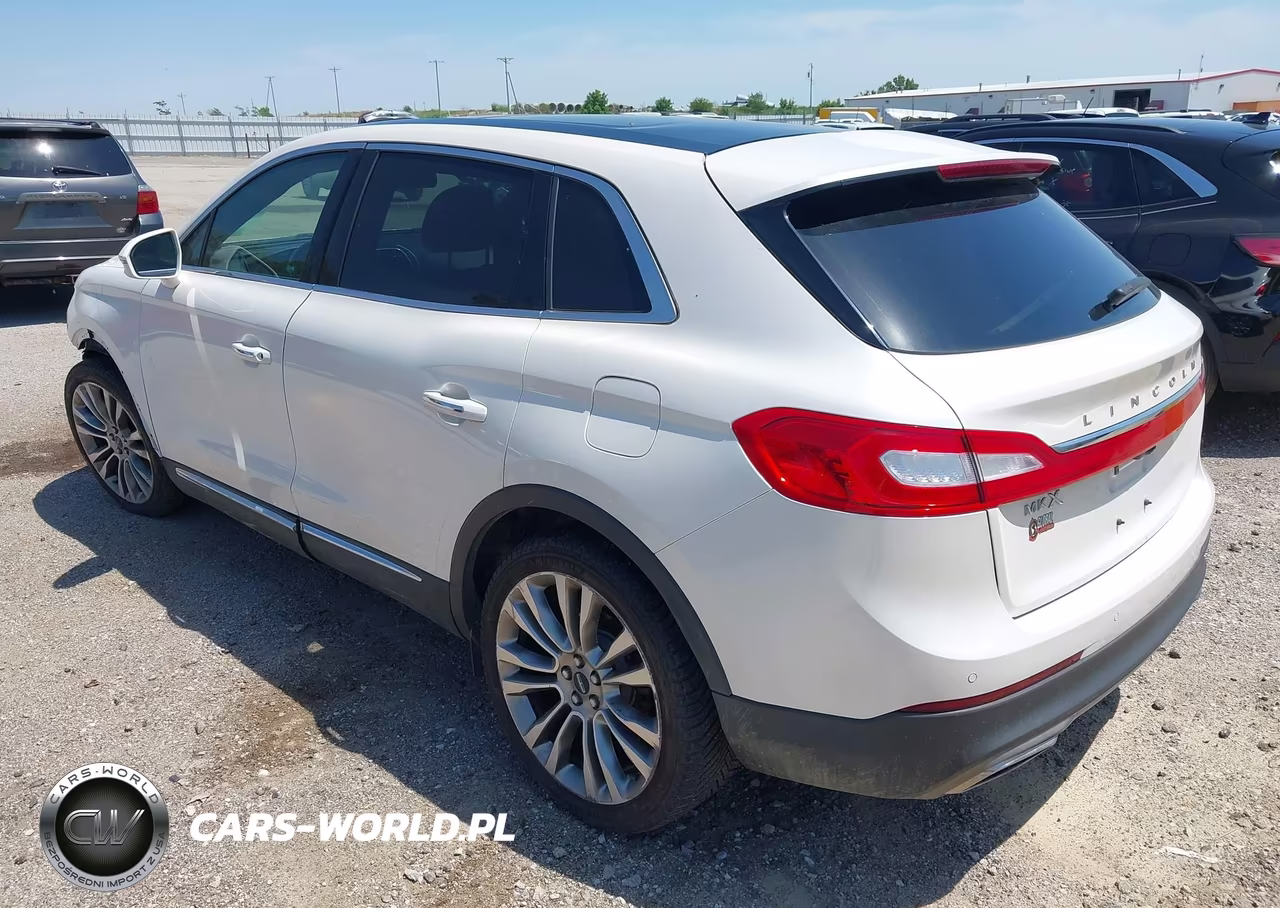 2018 Lincoln Mkx Reserve VIN:2LMPJ8LR7JBL31484 - 3