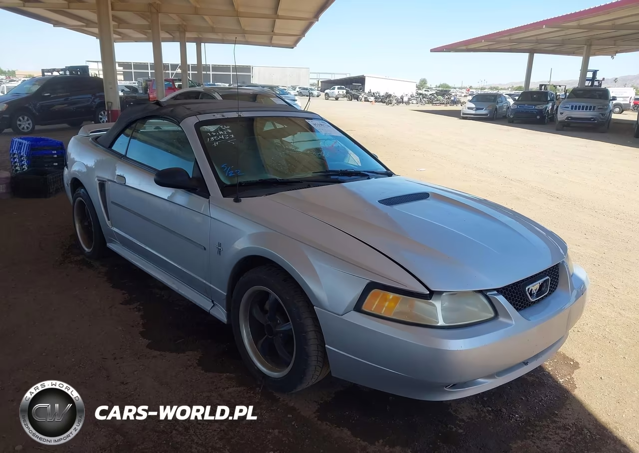 2000 Ford Mustang