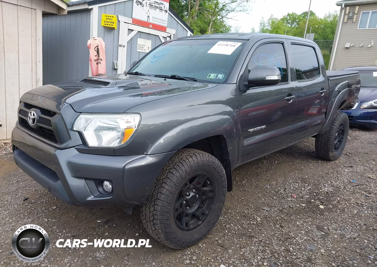 2015 Toyota Tacoma Base V6 VIN:3TMLU4EN6FM177381 - 2