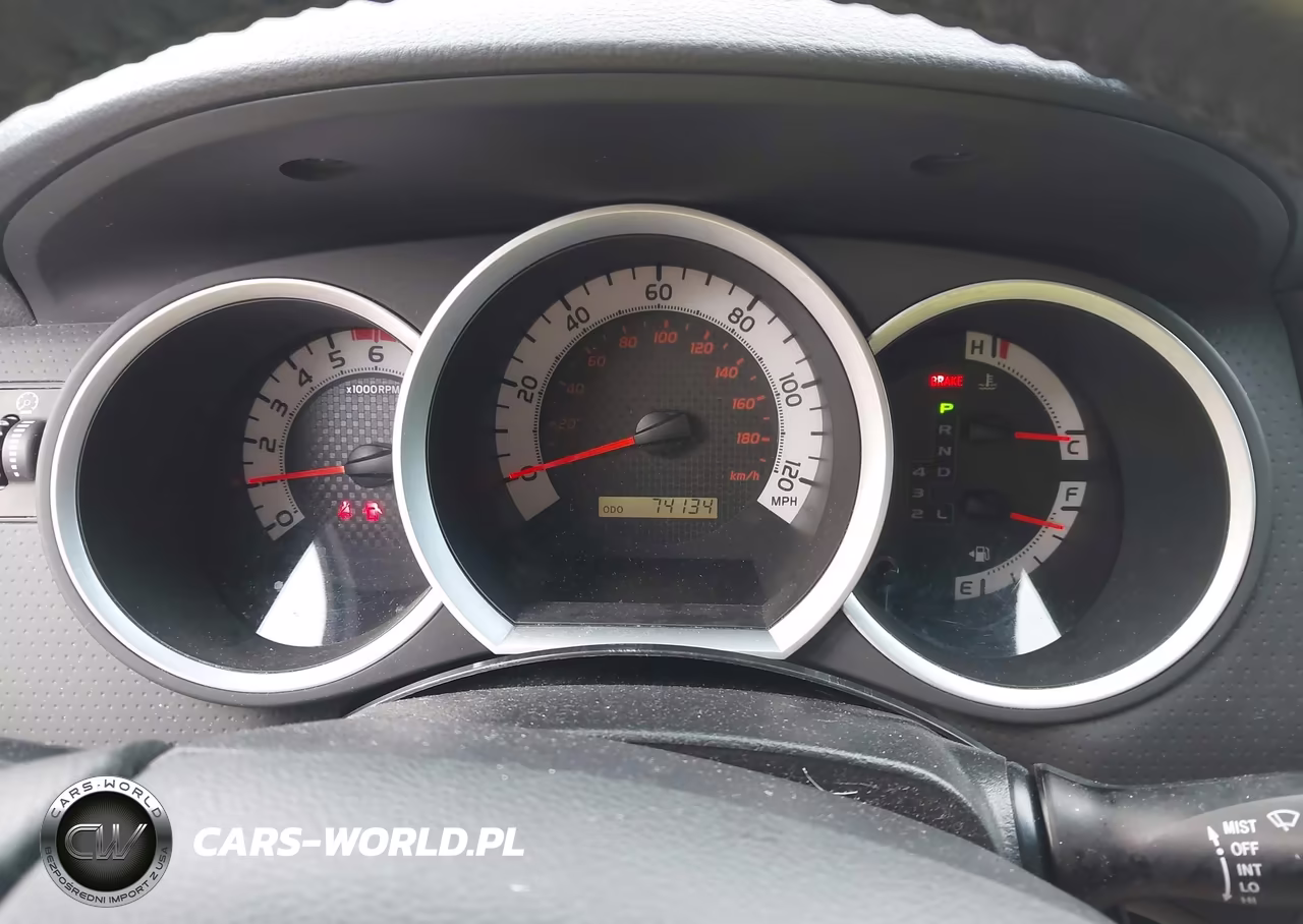 2015 Toyota Tacoma Base V6 VIN:3TMLU4EN6FM177381 - 7