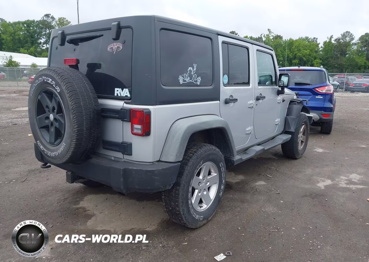2012 Jeep Wrangler Unlimited Sport VIN:1C4BJWDGXCL172619 - 4