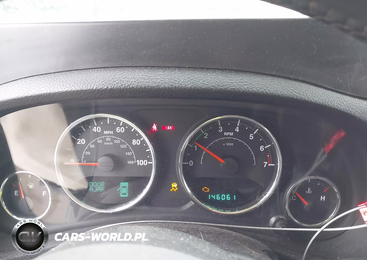 2012 Jeep Wrangler Unlimited Sport VIN:1C4BJWDGXCL172619 - 7
