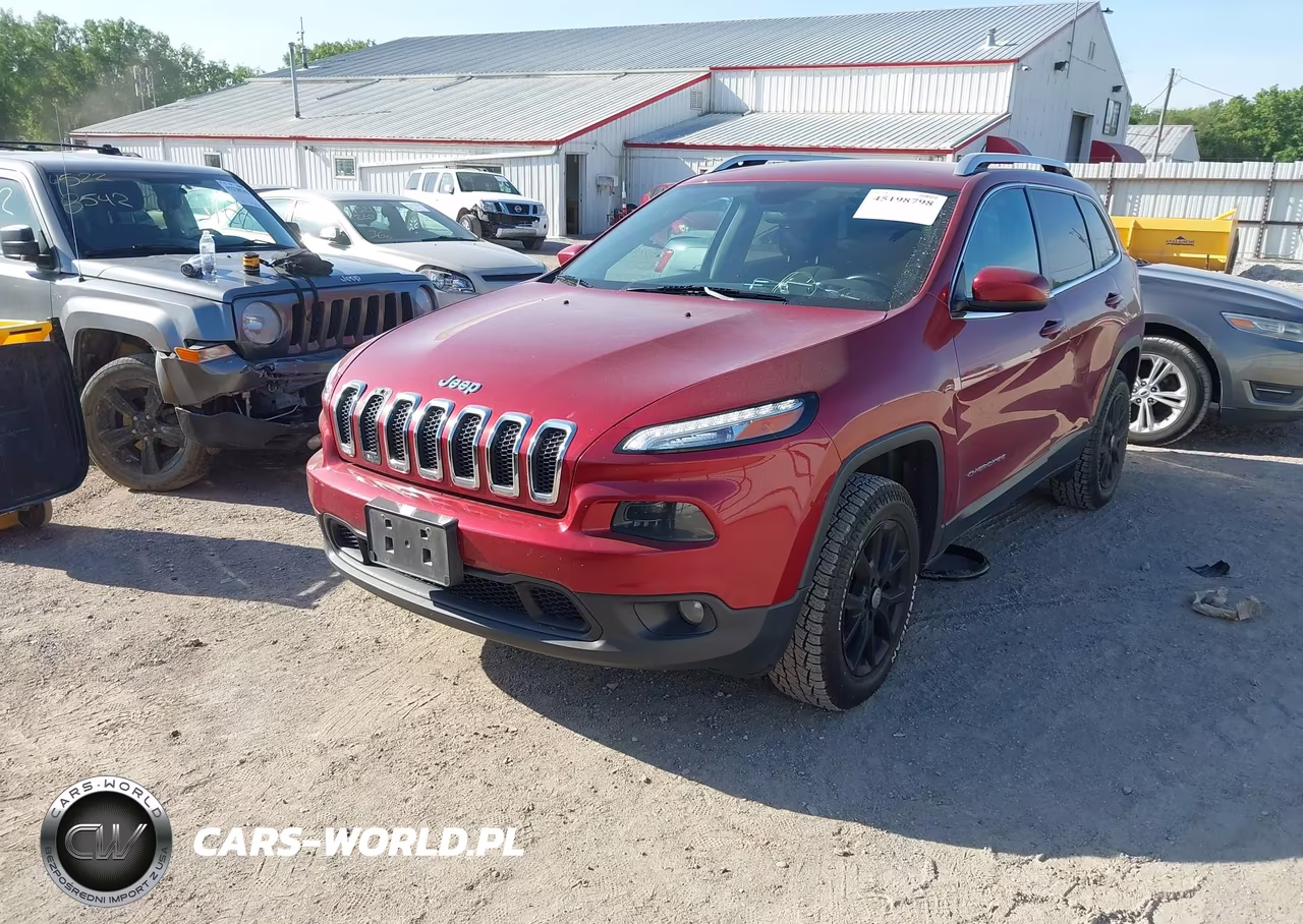 2015 Jeep Cherokee Latitude VIN:1C4PJMCB7FW715041 - 2