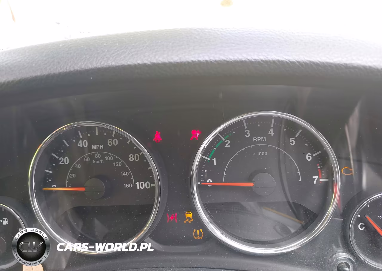 2015 Jeep Wrangler Unlimited Sport VIN:1C4BJWDGXFL609412 - 7