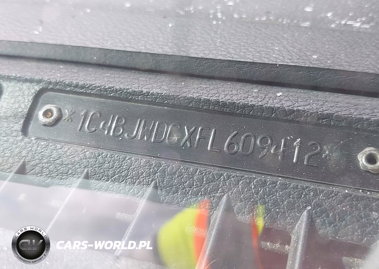2015 Jeep Wrangler Unlimited Sport VIN:1C4BJWDGXFL609412 - 9