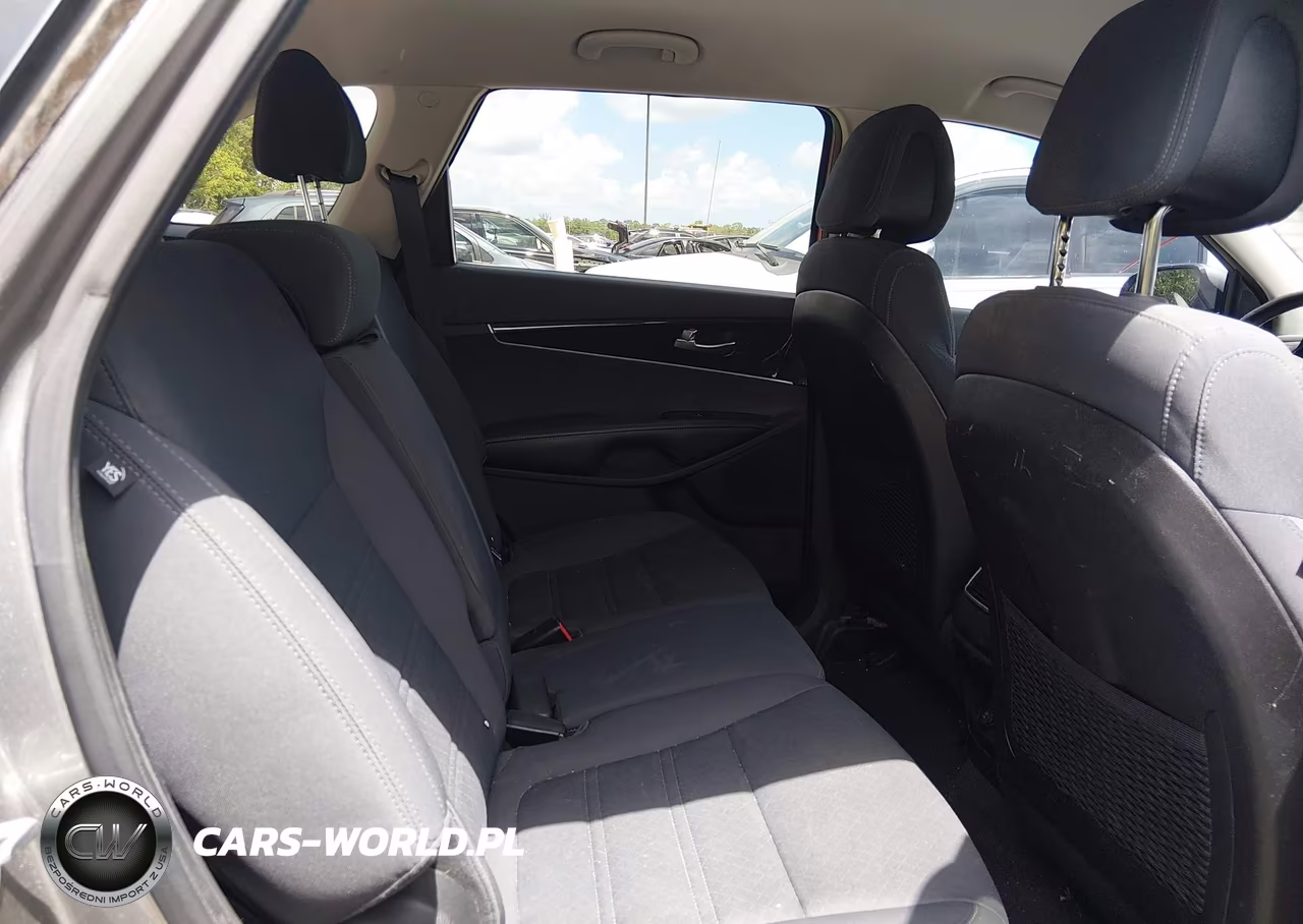 2016 Kia Sorento 2.4L Lx VIN:5XYPG4A32GG041406 - 8