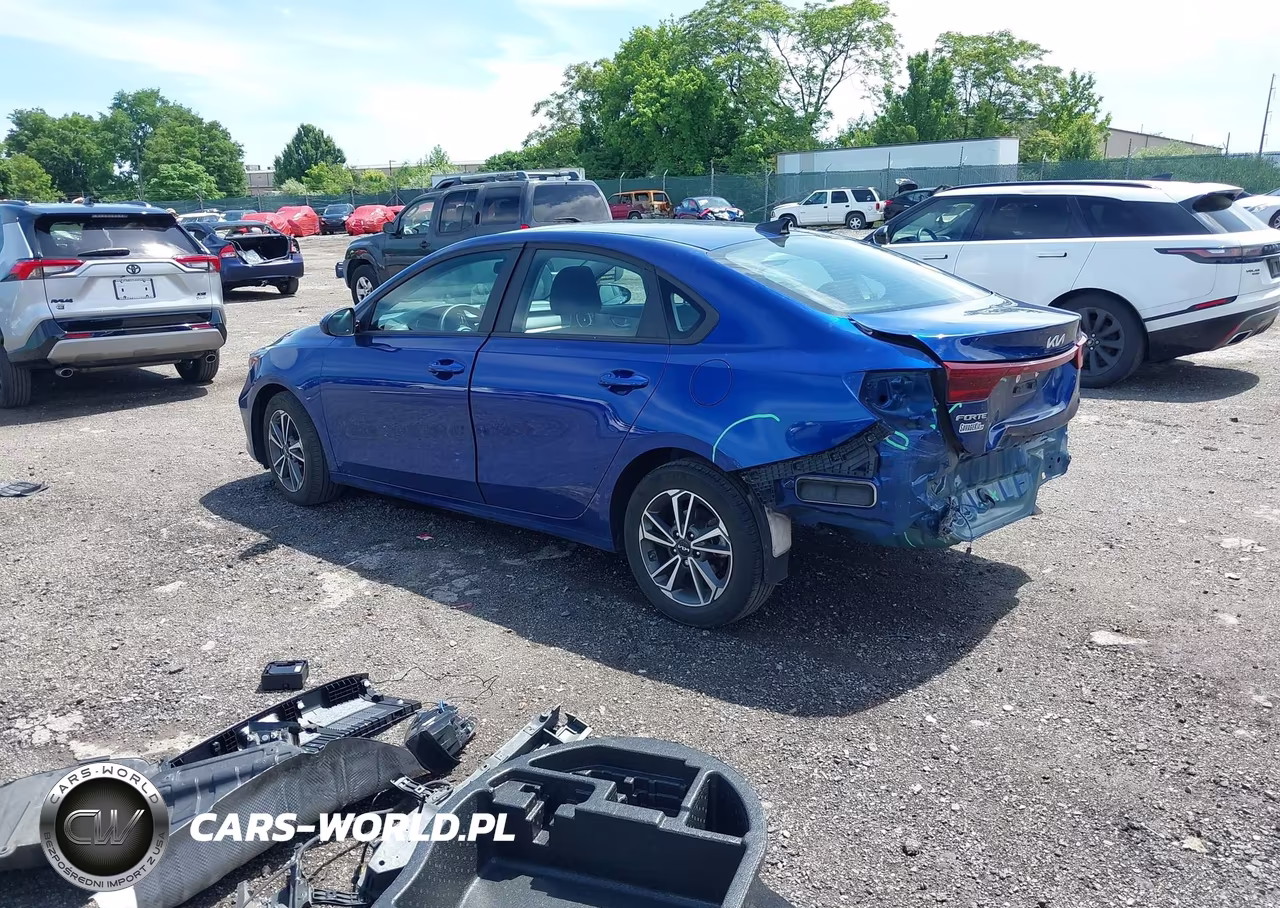 2023 Kia Forte Lxs VIN:3KPF24ADXPE585796 - 3