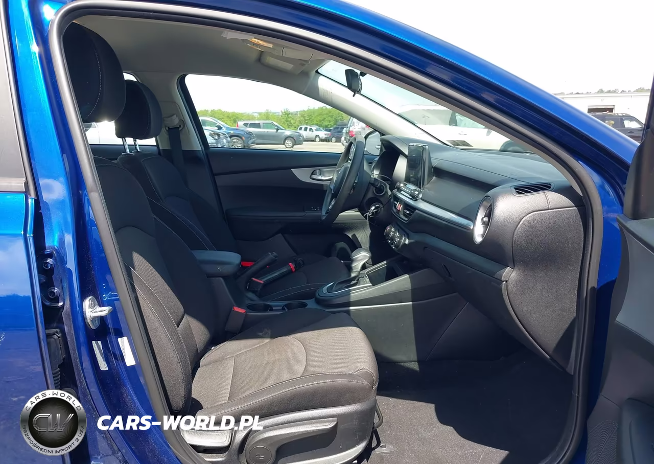 2023 Kia Forte Lxs VIN:3KPF24ADXPE585796 - 5