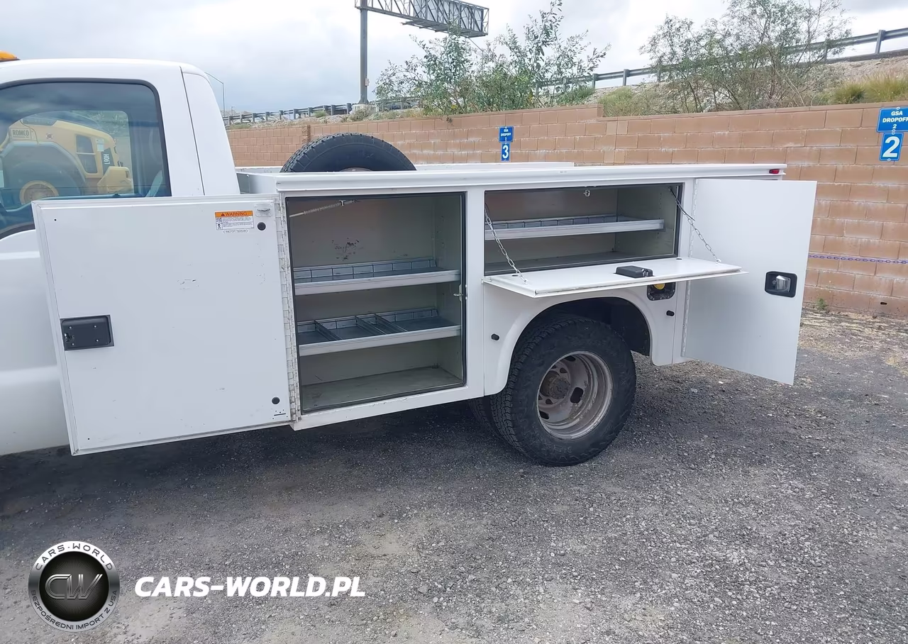 2016 Ford F-350 Chassis Xl VIN:1FDRF3G67GEC86665 - 14