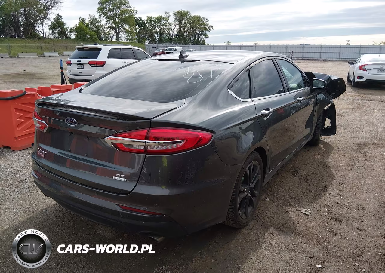 2019 Ford Fusion Se VIN:3FA6P0HD5KR198984 - 4