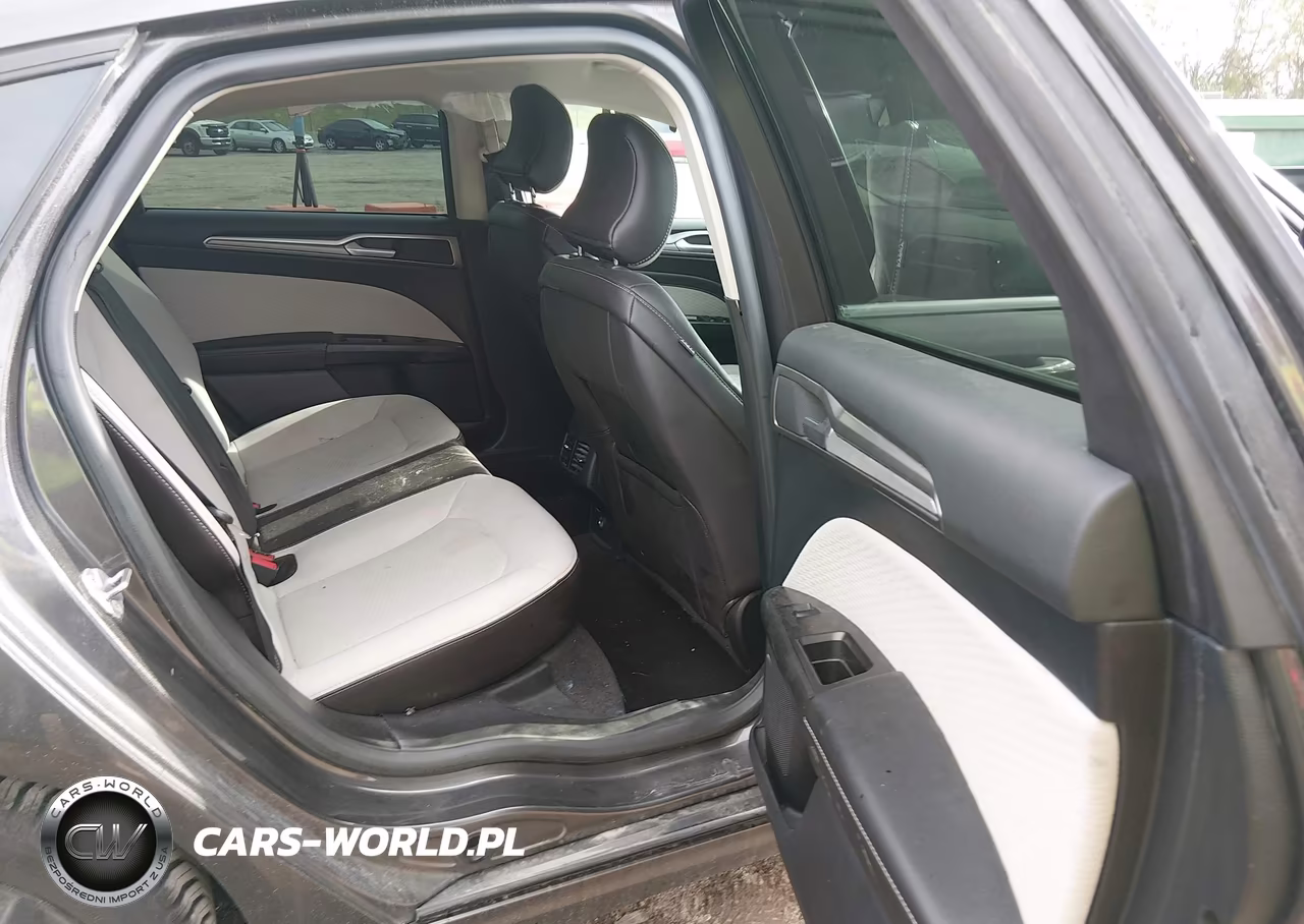 2019 Ford Fusion Se VIN:3FA6P0HD5KR198984 - 8