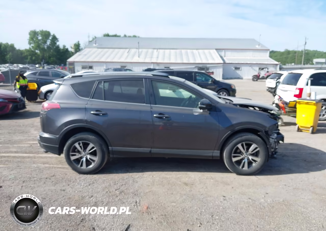 2018 Toyota Rav4 Xle VIN:JTMRFREV8JJ231741 - 13
