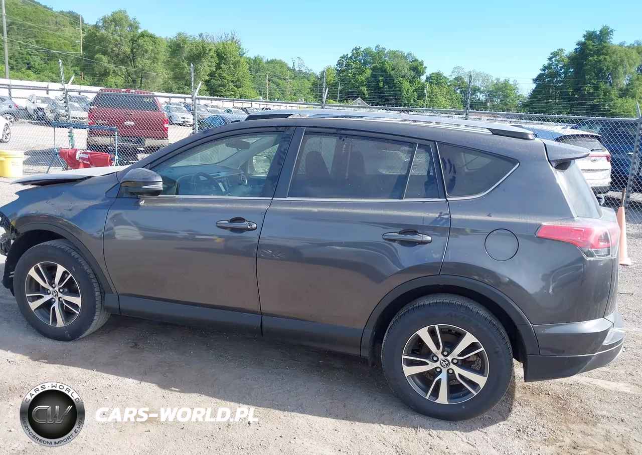 2018 Toyota Rav4 Xle VIN:JTMRFREV8JJ231741 - 14
