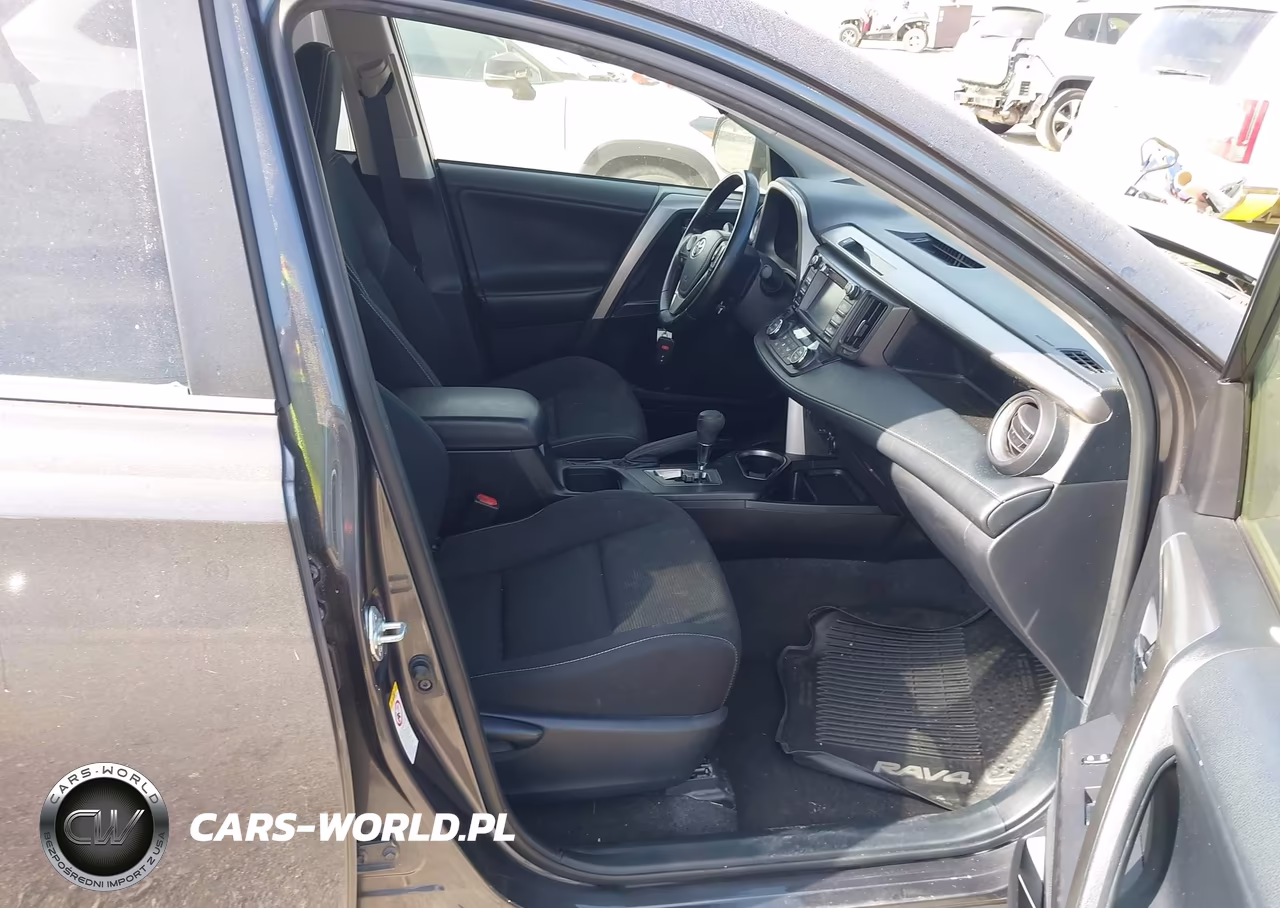 2018 Toyota Rav4 Xle VIN:JTMRFREV8JJ231741 - 5