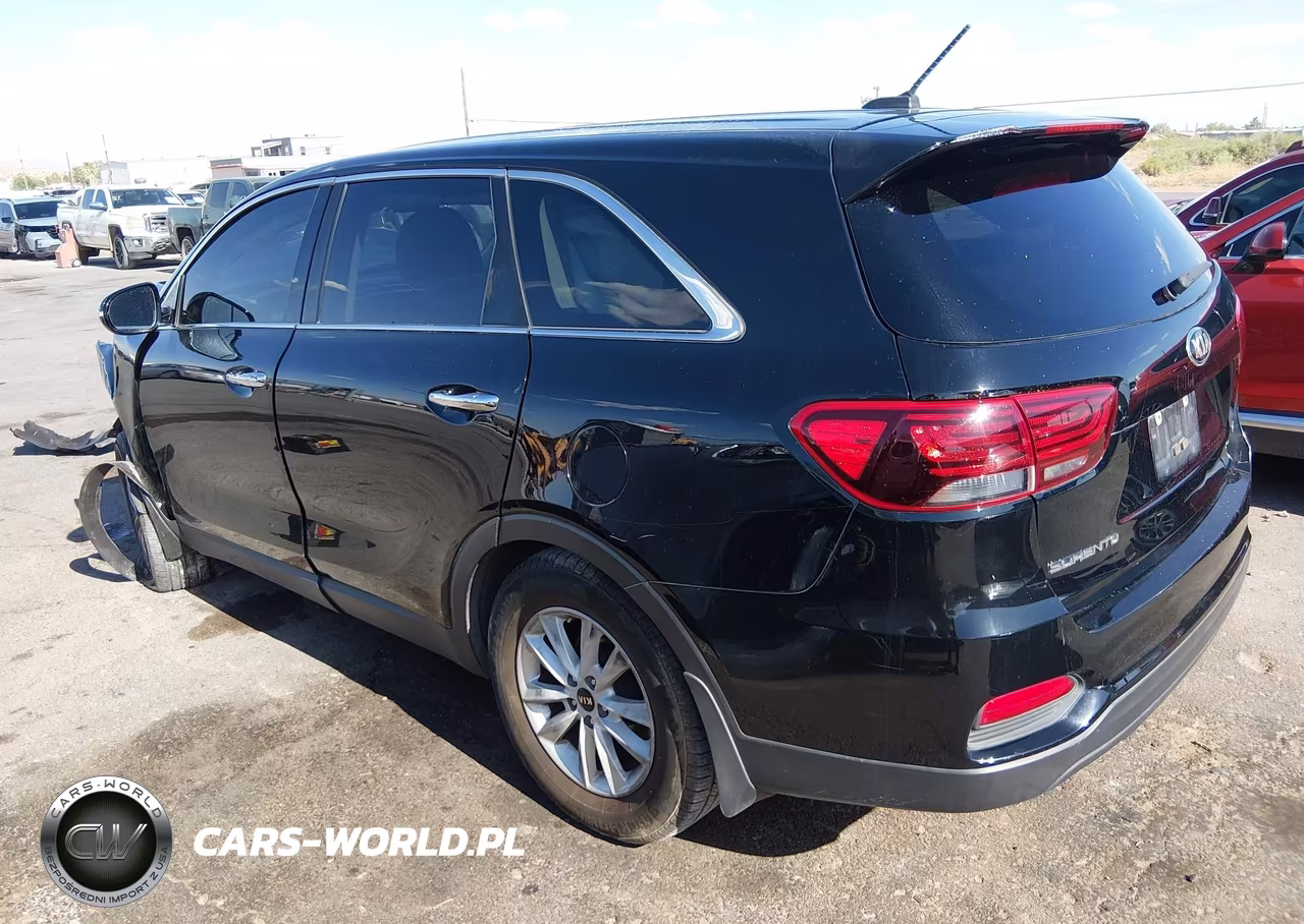 2019 Kia Sorento 2.4L L VIN:5XYPG4A36KG509808 - 3