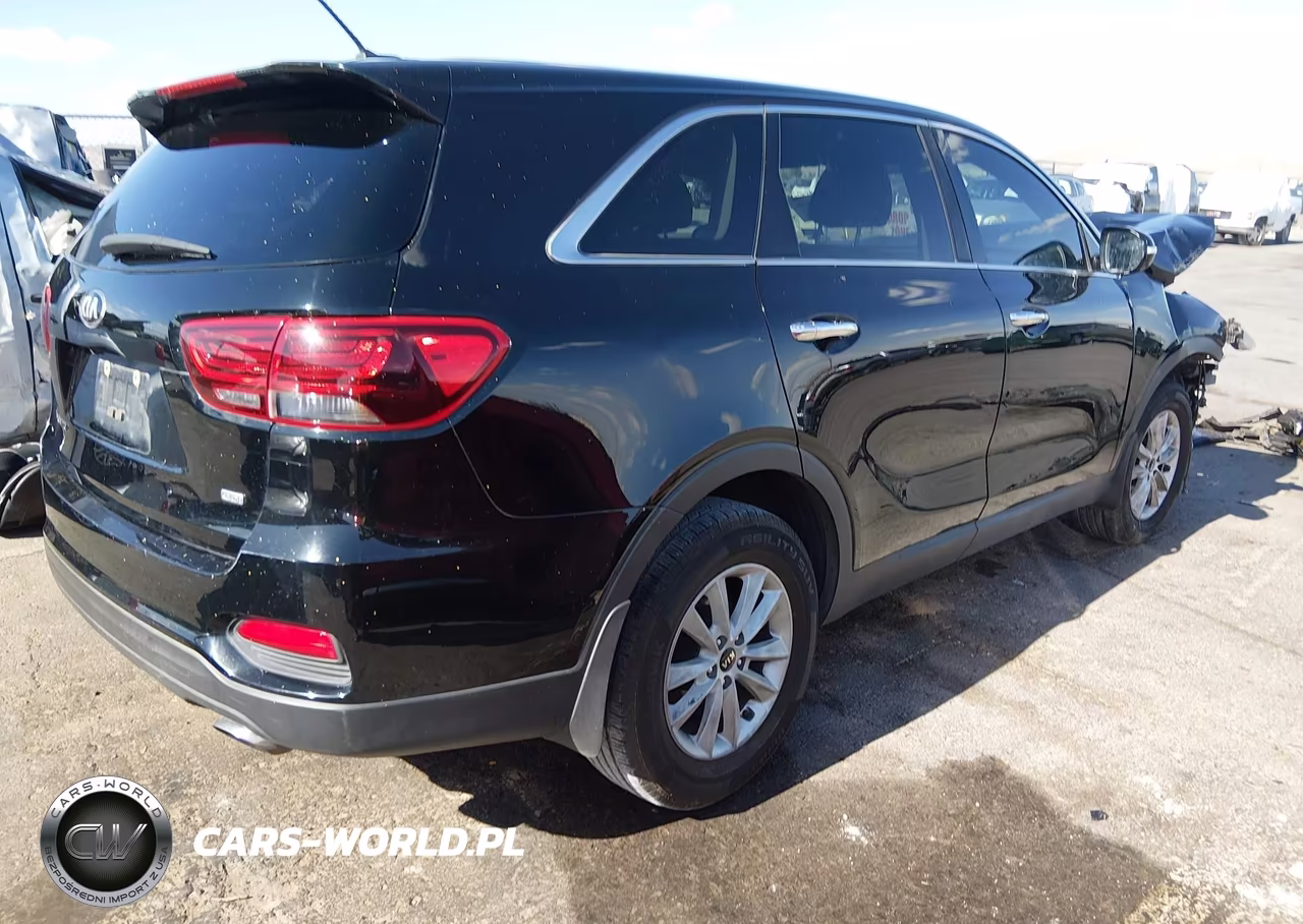 2019 Kia Sorento 2.4L L VIN:5XYPG4A36KG509808 - 4