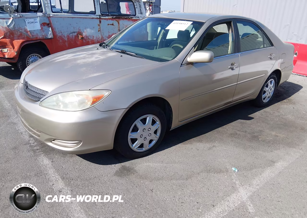 2002 Toyota Camry Le VIN:JTDBE32K420126519 - 2