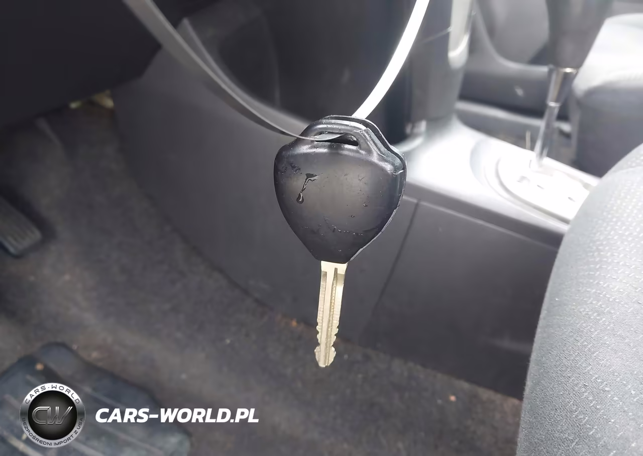 2011 Toyota Yaris VIN:JTDBT4K30B4082287 - 11