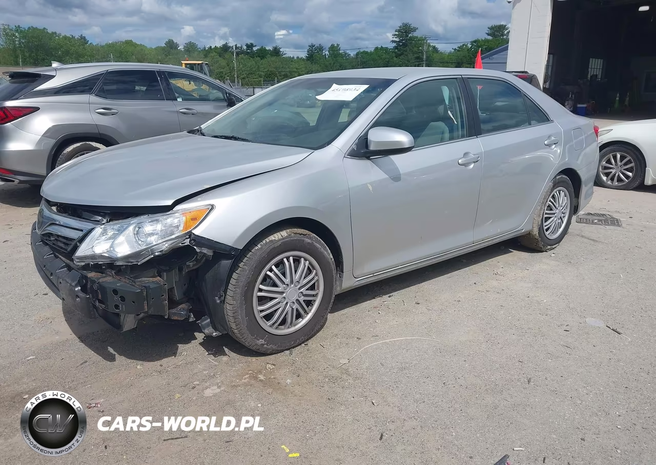 2014 Toyota Camry Le VIN:4T4BF1FK1ER444463 - 2