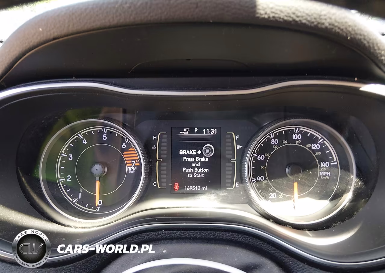 2019 Jeep Cherokee Latitude Plus Fwd VIN:1C4PJLLB2KD308535 - 7