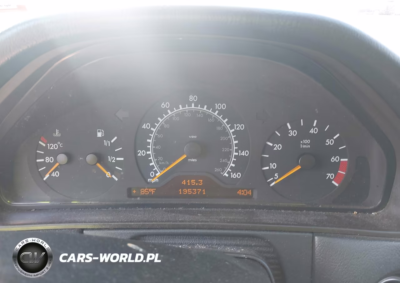 1999 Mercedes-Benz E 320 VIN:WDBJF65H1XA808736 - 7