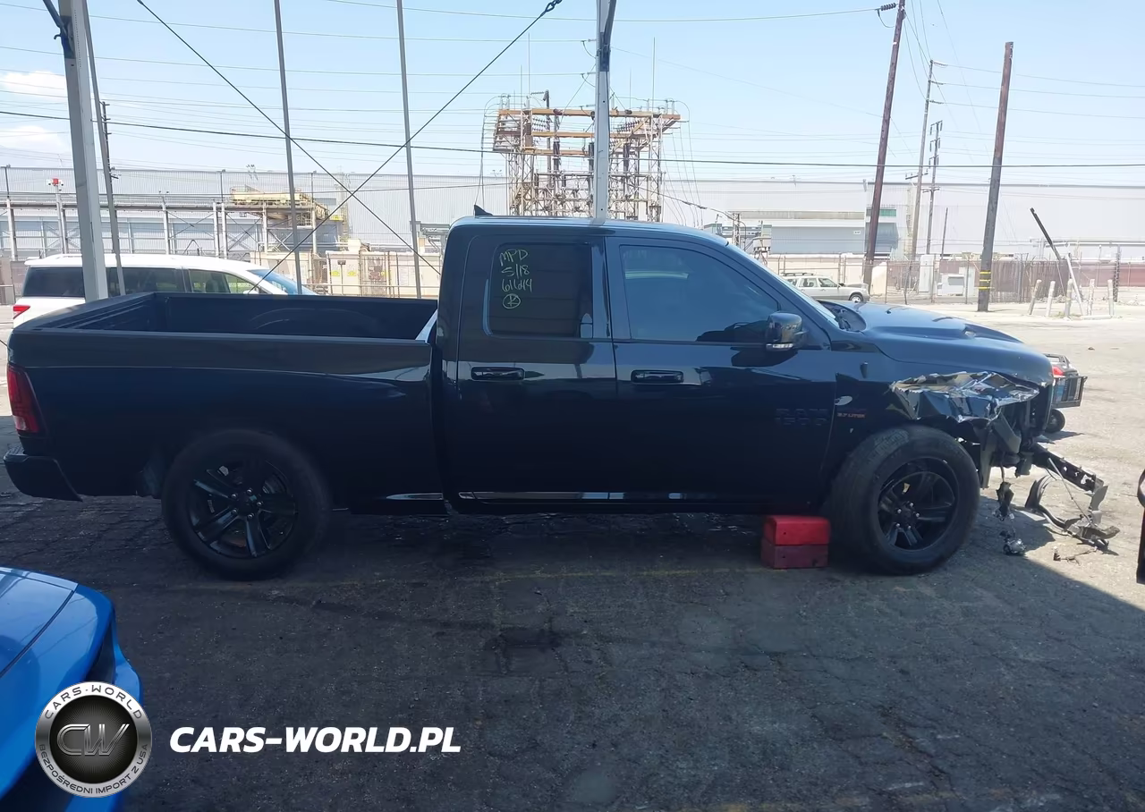 2015 Ram 1500 Sport VIN:1C6RR6HT6FS691568 - 13