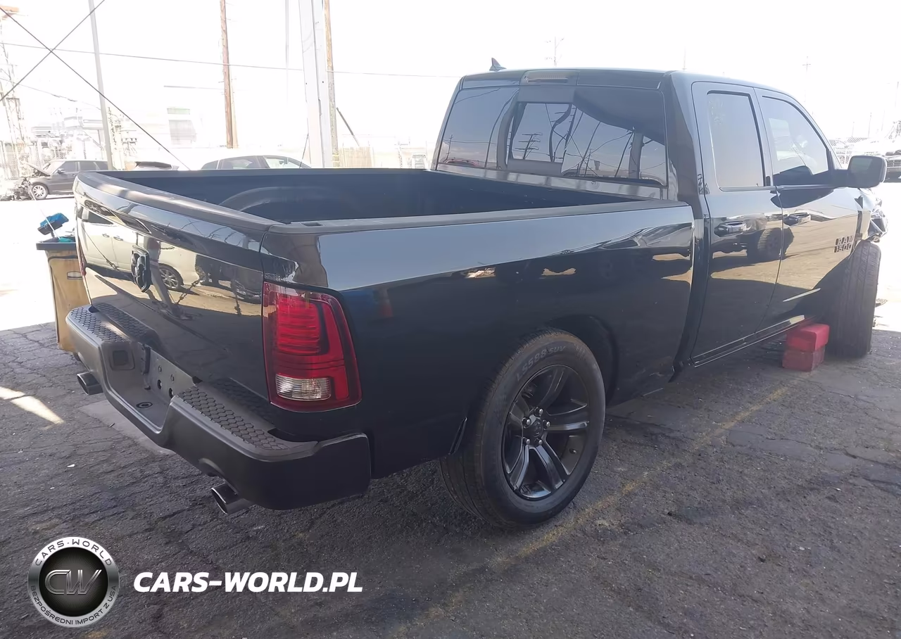 2015 Ram 1500 Sport VIN:1C6RR6HT6FS691568 - 4