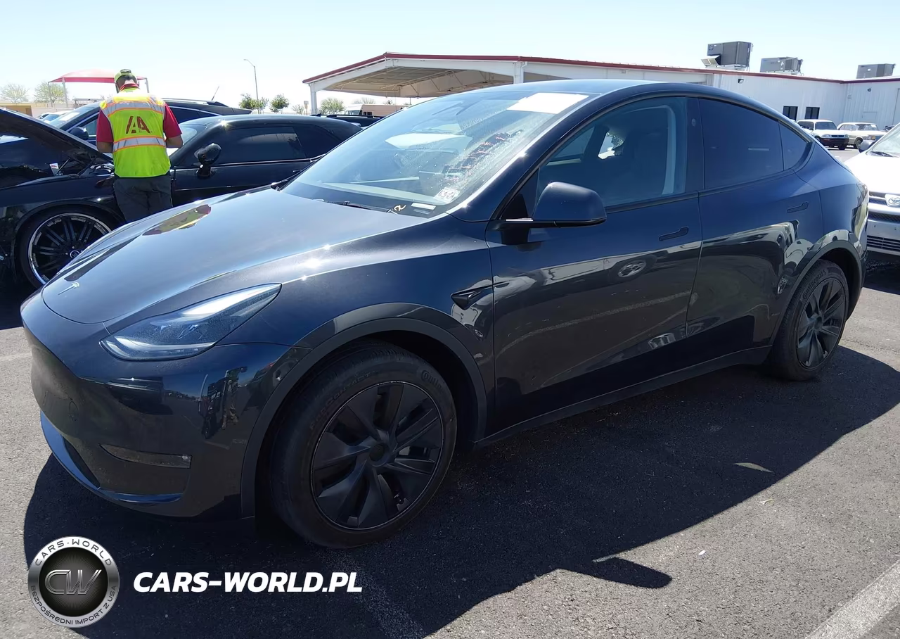 2024 Tesla Model Y Long Range Dual Motor All-Wheel Drive VIN:7SAYGAEE5RF112142 - 2