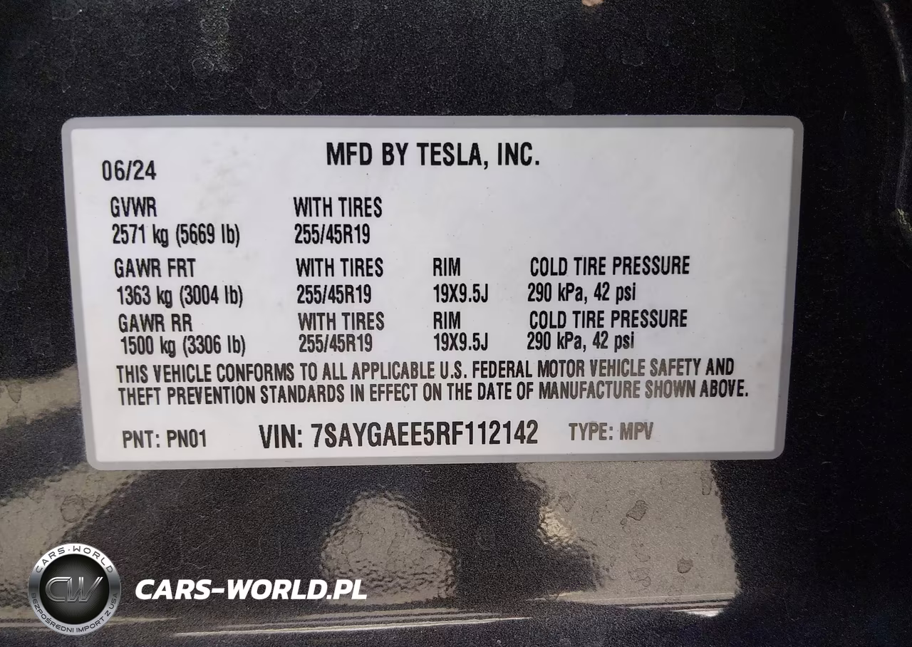 2024 Tesla Model Y Long Range Dual Motor All-Wheel Drive VIN:7SAYGAEE5RF112142 - 9