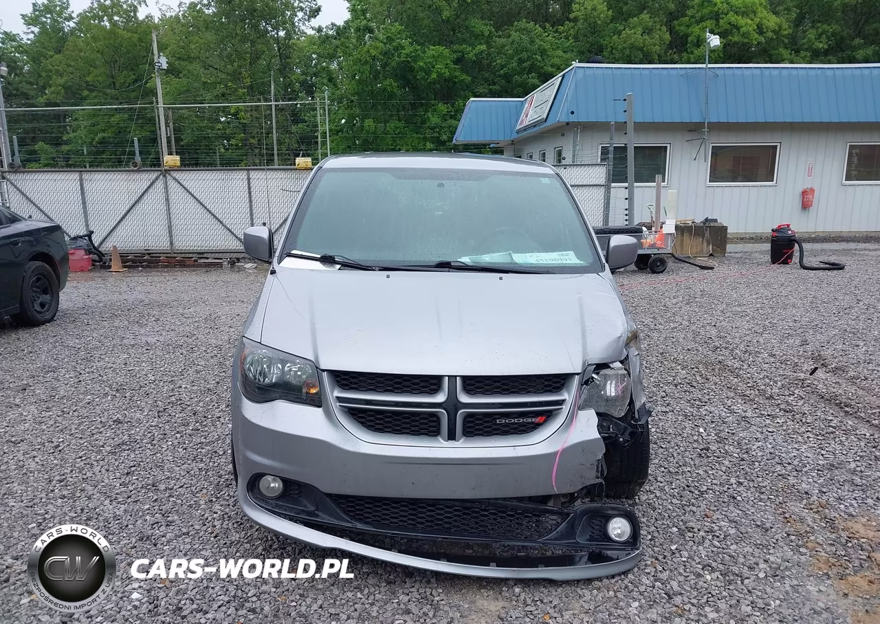 2018 Dodge Grand Caravan Gt VIN:2C4RDGEG0JR205254 - 13