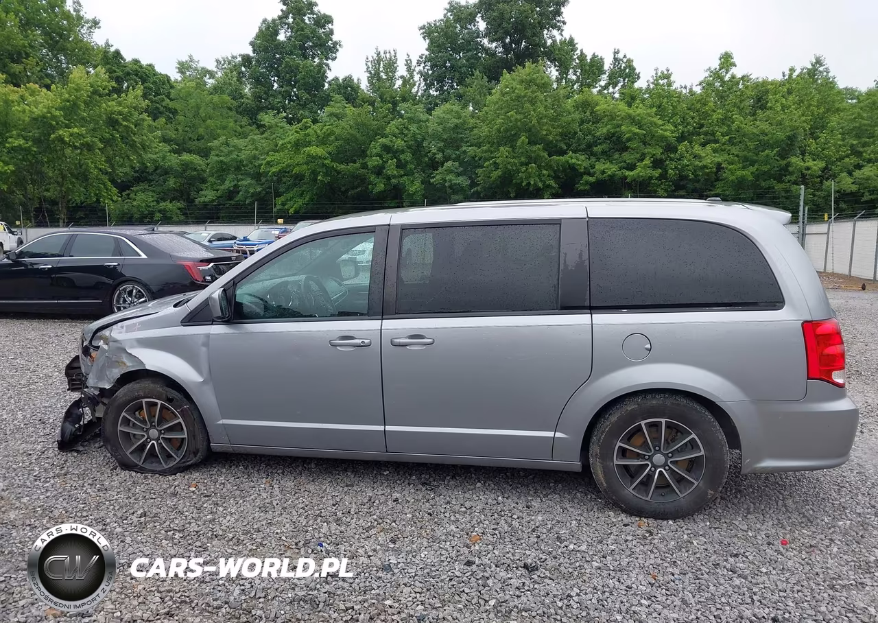 2018 Dodge Grand Caravan Gt VIN:2C4RDGEG0JR205254 - 15