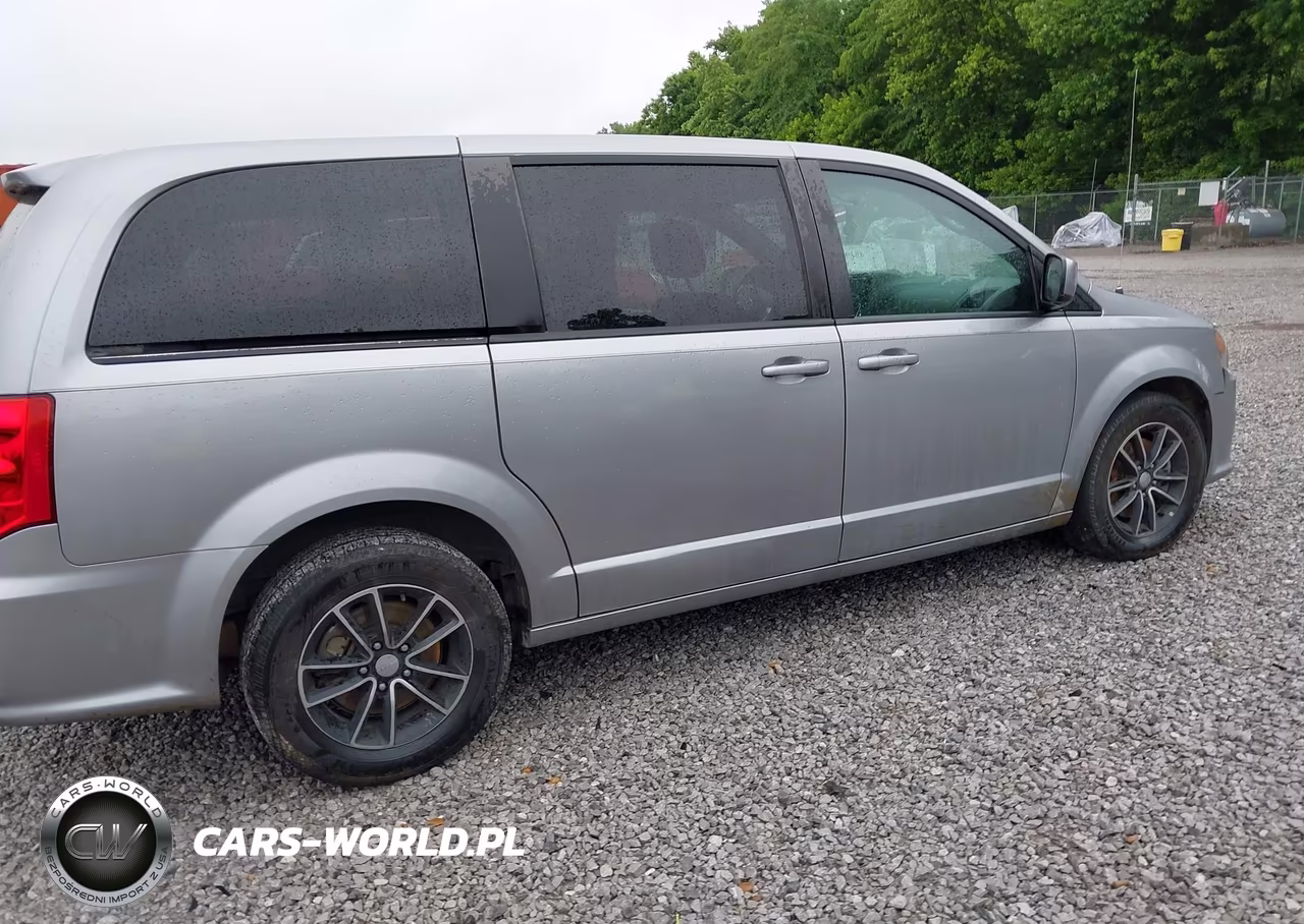 2018 Dodge Grand Caravan Gt VIN:2C4RDGEG0JR205254 - 19