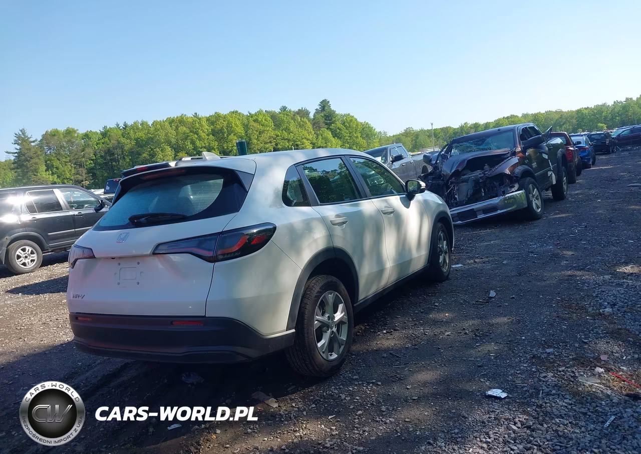 2023 Honda Hr-V Awd Lx VIN:3CZRZ2H32PM736267 - 4